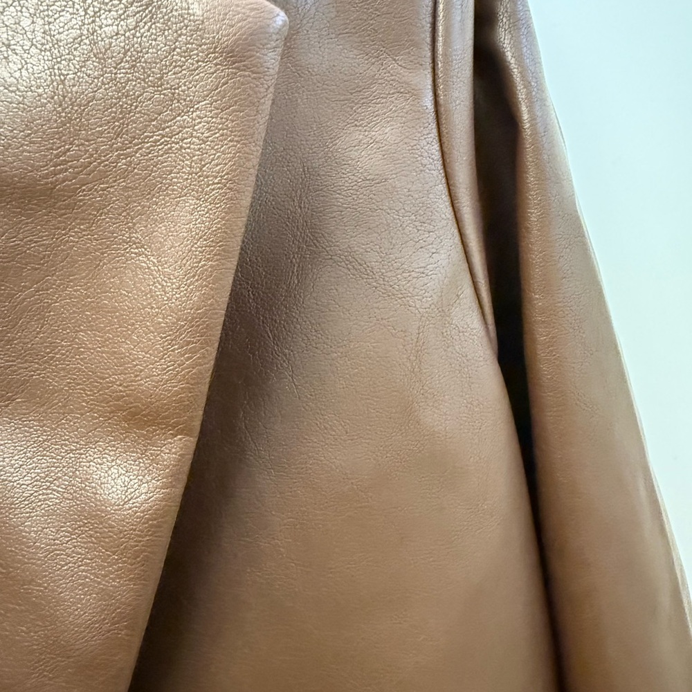 NWT A&F Vegan Leather Blazer in Chocolate Brown, NEW WITH TAGS! - Picture 6 of 9